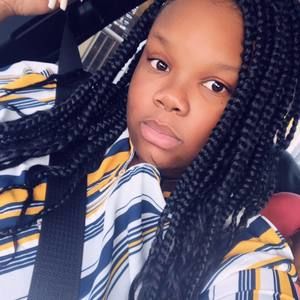 Meet your Posher, Lakia